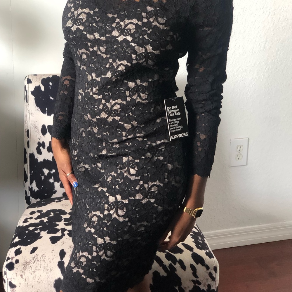 Lace dress perfect for formal dinner or party